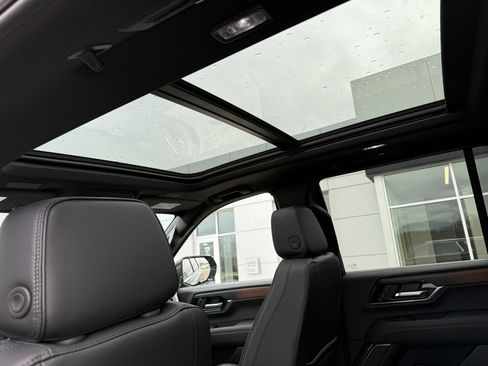 New 2026 GMC Yukon Denali image 14