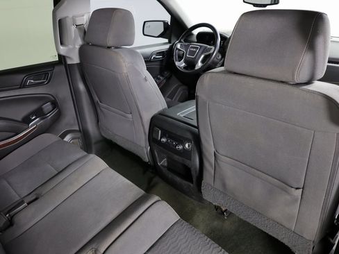 Used 2018 GMC Yukon SLE w/ SLE Value Package image 31