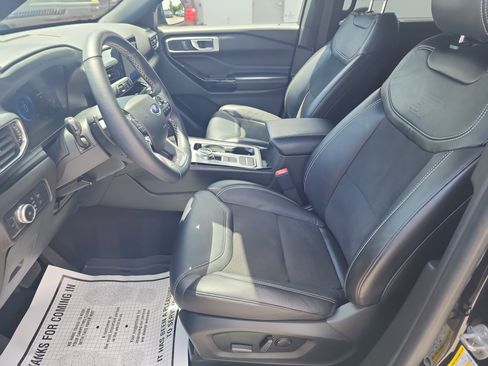 Used 2022 Ford Explorer ST w/ ST Street Pack RWD image 16