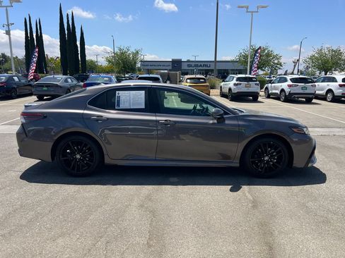 Used 2024 Toyota Camry XSE FWD image 9