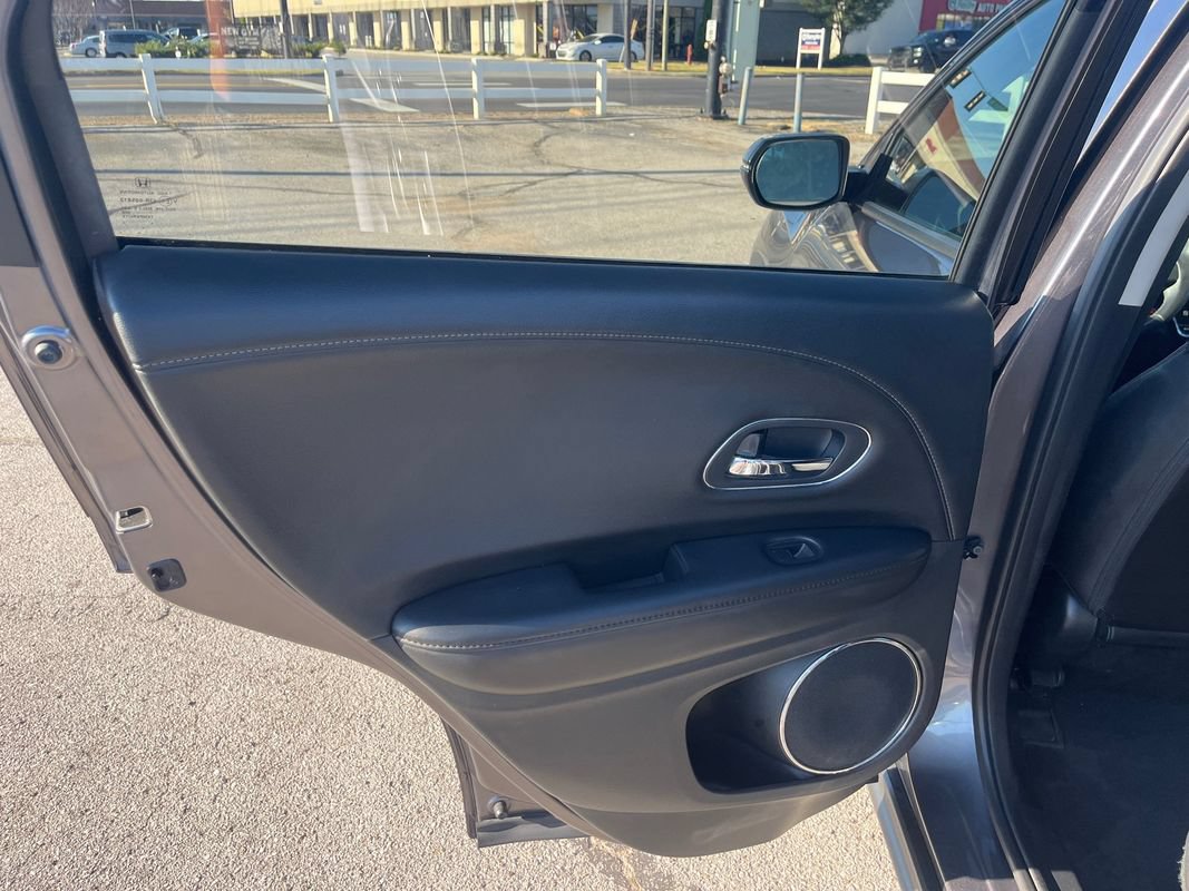 Used 2019 Honda HR-V EX-L image 16