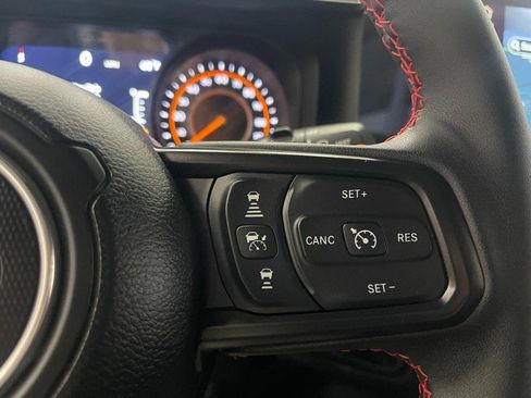 Used 2024 Jeep Wrangler Unlimited Rubicon image 25