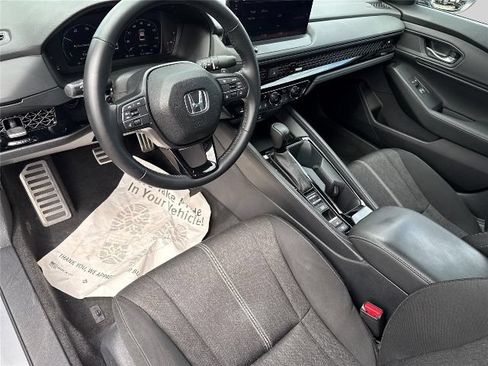 Used 2023 Honda Accord Sport image 9