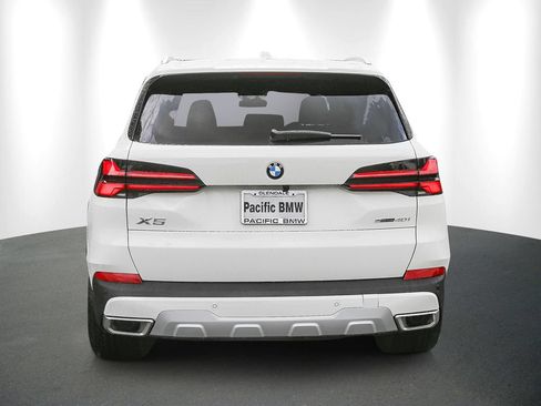 Used 2026 BMW X5 sDrive40i w/ Parking Assistance Package RWD image 5
