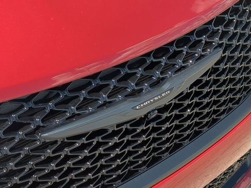 New 2026 Chrysler Pacifica Limited w/ S Appearance Package image 13