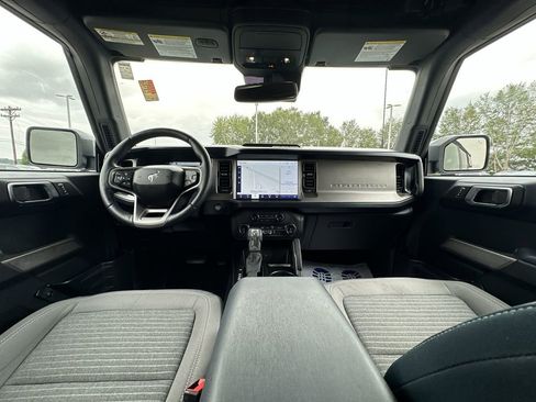 Used 2022 Ford Bronco Outer Banks image 11