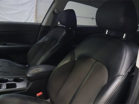 Used 2018 Kia Optima S w/ 18" Alloy Wheels Package image 21