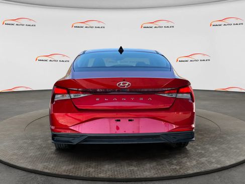 Used 2021 Hyundai Elantra SEL w/ Convenience Package image 7