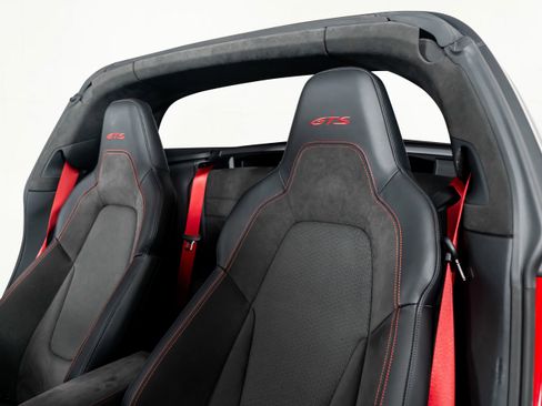 Used 2026 Porsche 911 Targa 4 GTS w/ Premium Package image 3