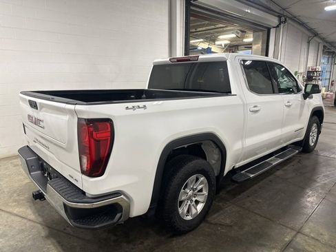 Used 2023 GMC Sierra 1500 SLE image 4