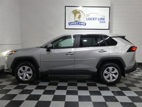 Used 2024 Toyota RAV4 LE image 7