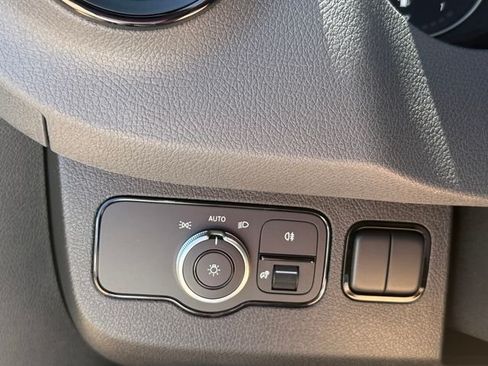 New 2026 Mercedes-Benz Sprinter 2500 image 18