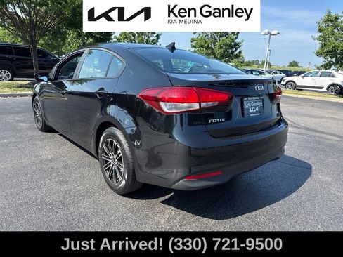 Used 2017 Kia Forte LX FWD image 3
