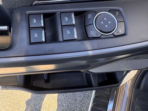 Used 2021 Ford F150 Lariat w/ Equipment Group 502A High image 16