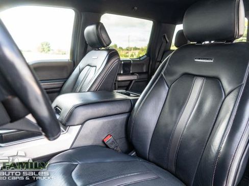 Used 2022 Ford F250 Platinum w/ FX4 Off-Road Package AWD/4WD image 23