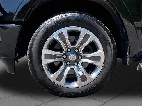 Used 2023 RAM 1500 Limited w/ Body Color Bumper Group AWD/4WD image 11