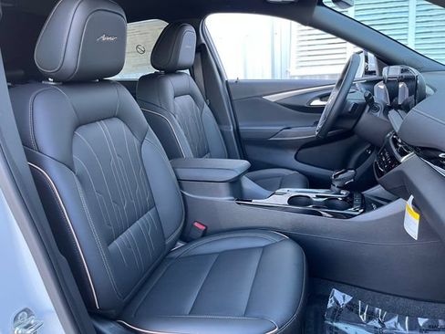 New 2026 Buick Envista Avenir FWD image 16