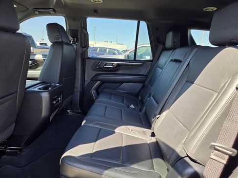 Used 2025 Chevrolet Tahoe LT RWD image 28