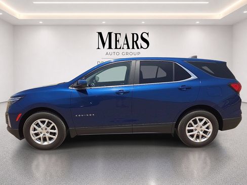 Used 2022 Chevrolet Equinox LT FWD image 2