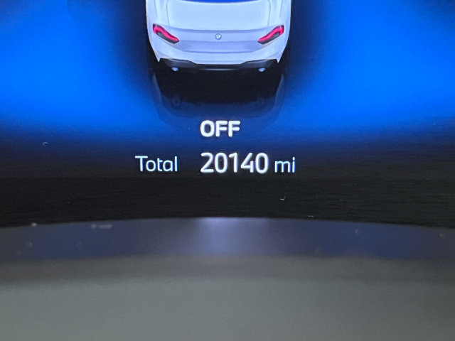 Used 2024 BMW 230i Coupe w/ Convenience Package RWD image 18