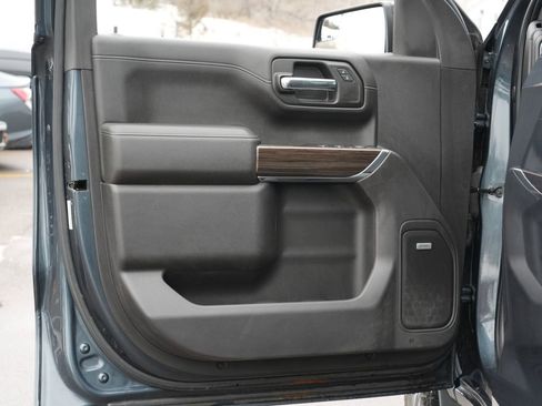 Used 2020 Chevrolet Silverado 1500 RST image 15