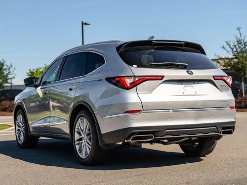Used 2023 Acura MDX SH-AWD w/ Advance Package image 5