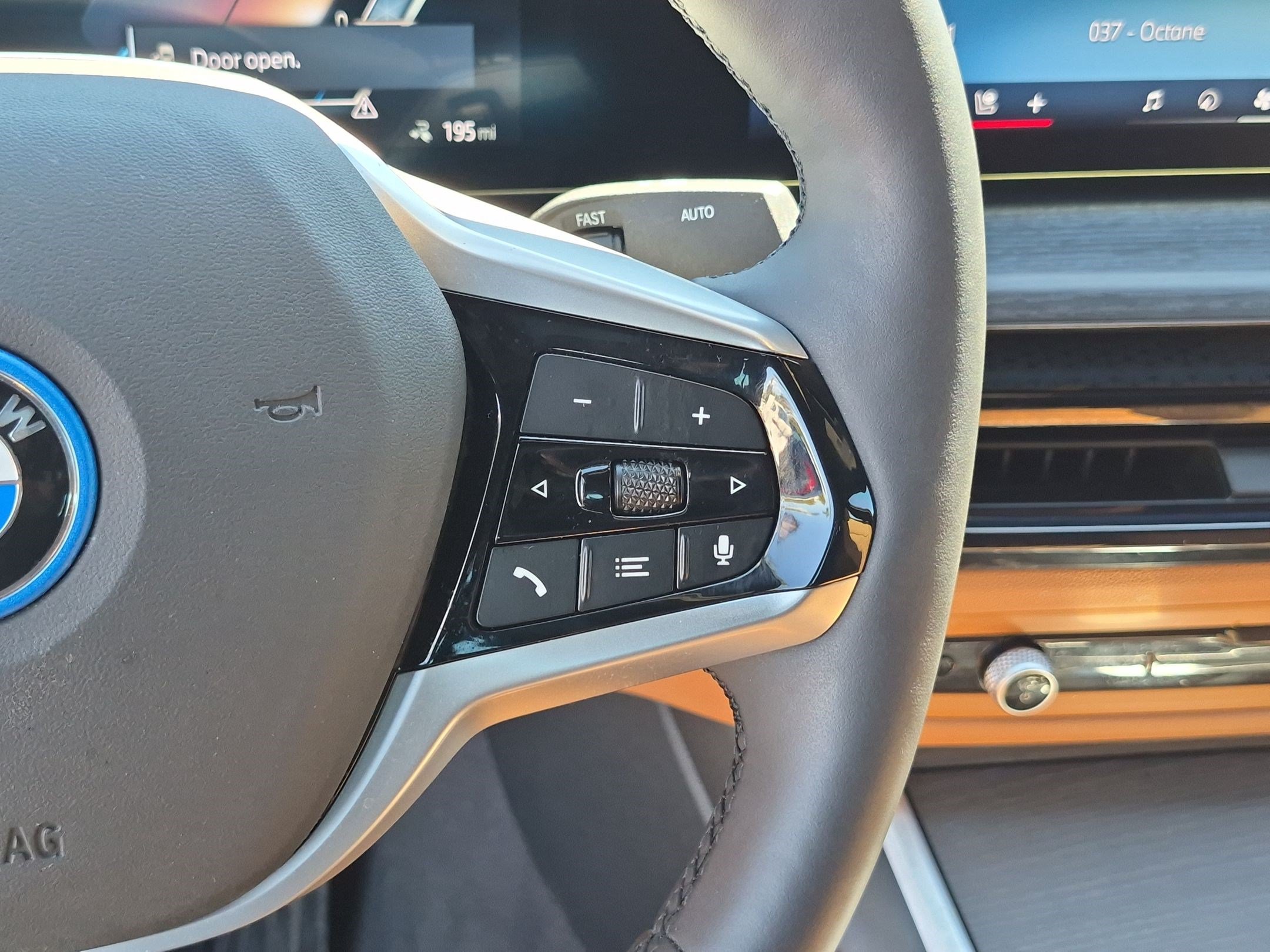 Certified 2025 BMW i4 eDrive40 w/ M Sport Package RWD image 20
