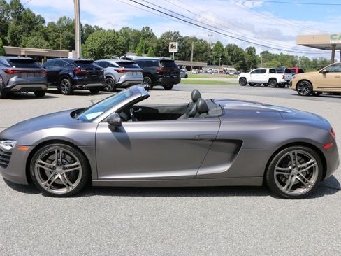 Used 2011 Audi R8 V8 AWD/4WD image 2