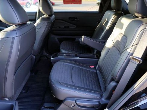 Certified 2025 Nissan Pathfinder Rock Creek AWD/4WD image 16