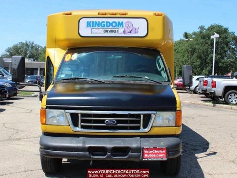 Used 2006 Ford E-450 and Econoline 450 image 2