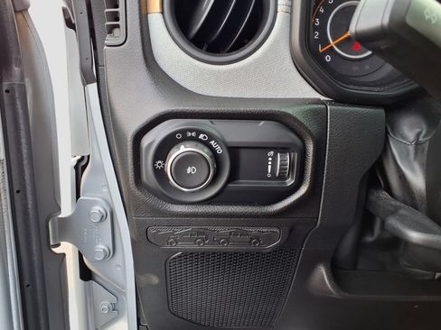 Used 2024 Jeep Wrangler Sport AWD/4WD image 22