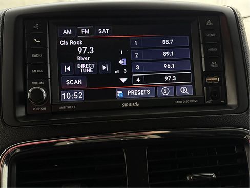 Used 2020 Dodge Grand Caravan SXT FWD image 40