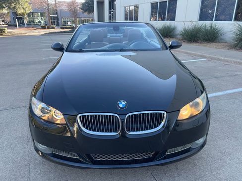 Used 2008 BMW 335i Convertible image 3