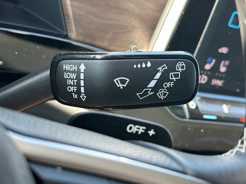 Certified 2026 Volkswagen Atlas SE w/ Panoramic Sunroof Package FWD image 30