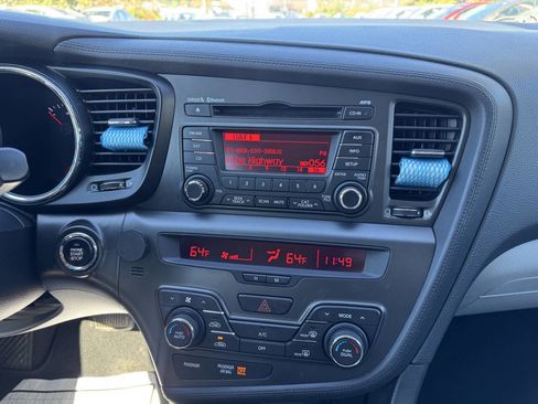 Used 2013 Kia Optima EX image 16