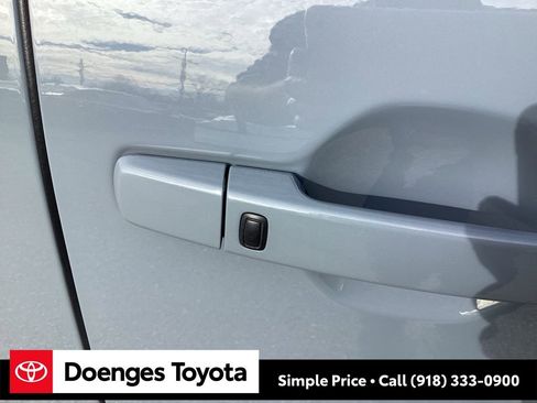 Used 2024 Nissan Frontier PRO-4X w/ Pro Premium Package image 29