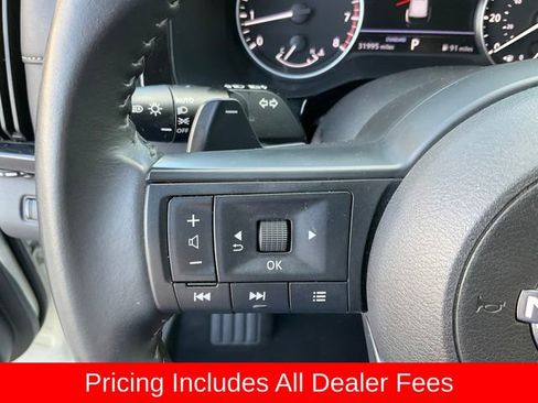 Used 2025 Nissan Pathfinder SV FWD image 11