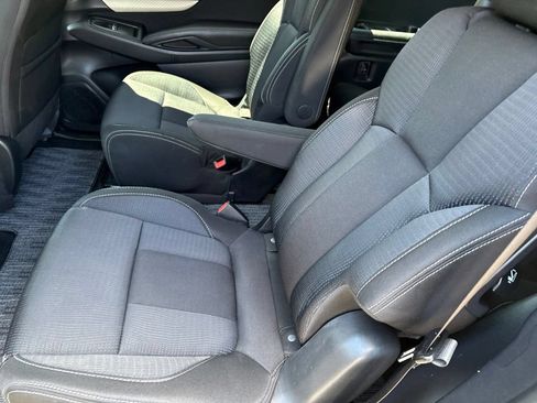 Used 2020 Subaru Ascent Premium w/ Convenience Package AWD/4WD image 10