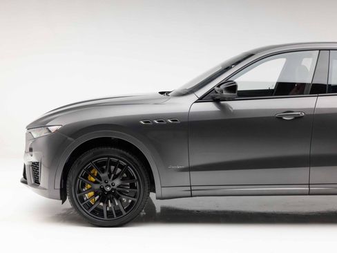 Used 2021 Maserati Levante S GranSport AWD/4WD image 17