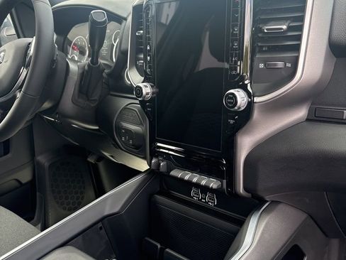 New 2026 RAM 3500 Big Horn AWD/4WD image 27