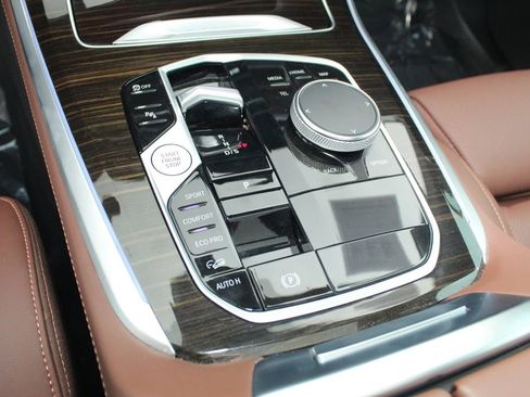 Certified 2024 BMW X5 xDrive40i w/ Premium Package image 15