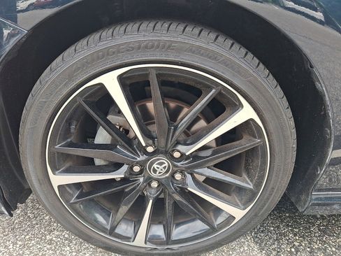 Certified 2020 Toyota Camry XSE FWD image 4