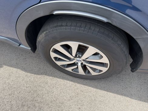 Used 2022 Subaru Outback Premium AWD/4WD image 6