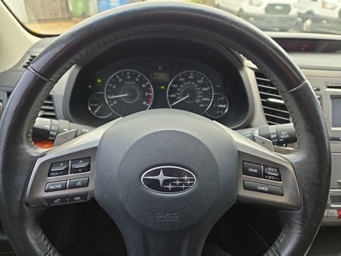Used 2012 Subaru Outback 2.5i Limited w/ Moonroof Pkg image 24