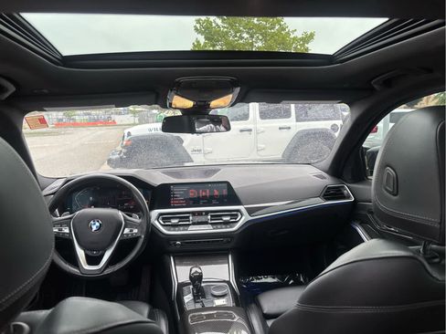 Used 2020 BMW 330i xDrive Sedan w/ Premium Package AWD/4WD image 32