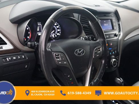Used 2018 Hyundai Santa Fe Sport image 18
