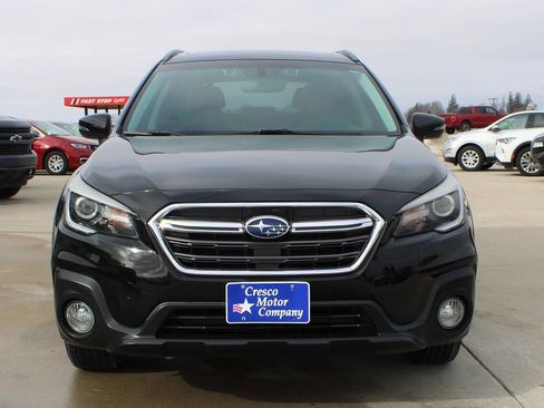 Used 2019 Subaru Outback 3.6R Touring AWD/4WD image 3