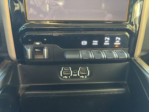 Used 2024 RAM 3500 Laramie w/ Protection Group image 44