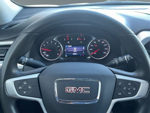 Used 2021 GMC Acadia SLE w/ Driver Convenience Package image 10