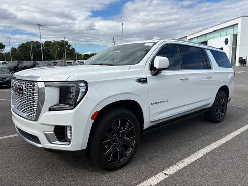 Used 2024 GMC Yukon XL Denali AWD/4WD image 7